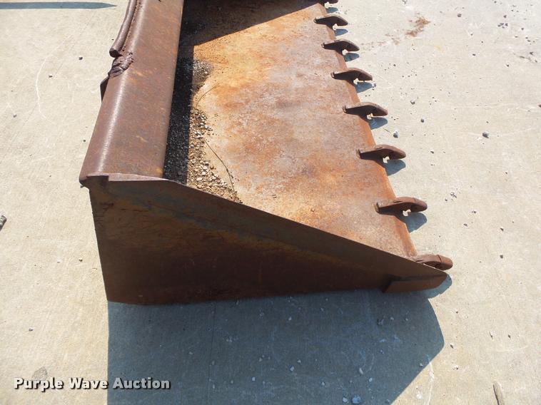 image for item DS9746 Skid steer bucket
