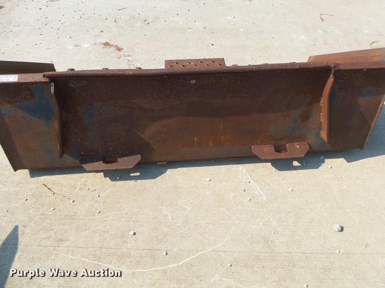 image for item DS9746 Skid steer bucket