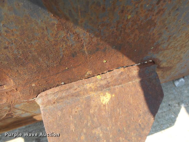 image for item DS9746 Skid steer bucket