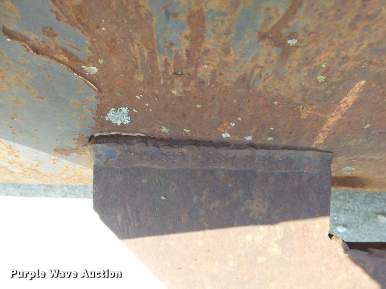 image for item DS9746 Skid steer bucket