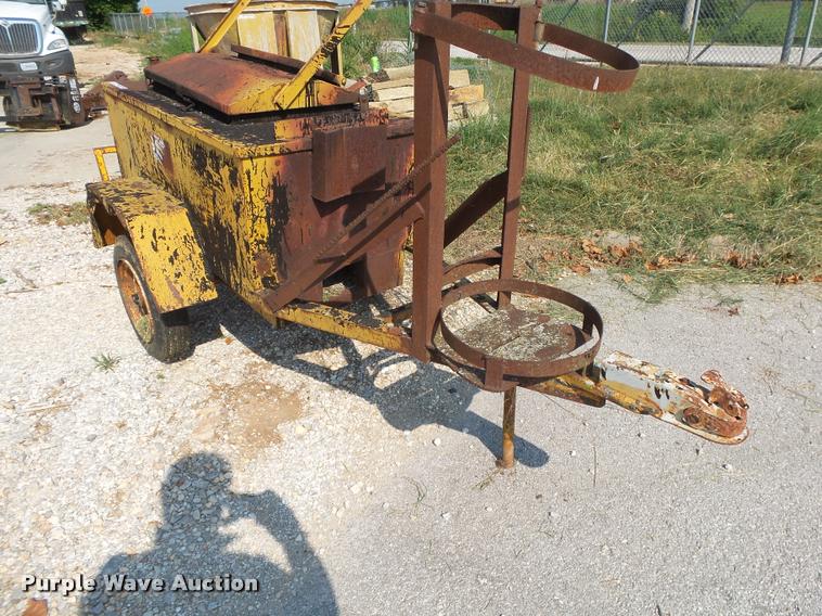 image for item DS9749 Tar pot trailer