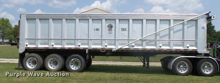 image for item K1842 2007 MAC end dump trailer