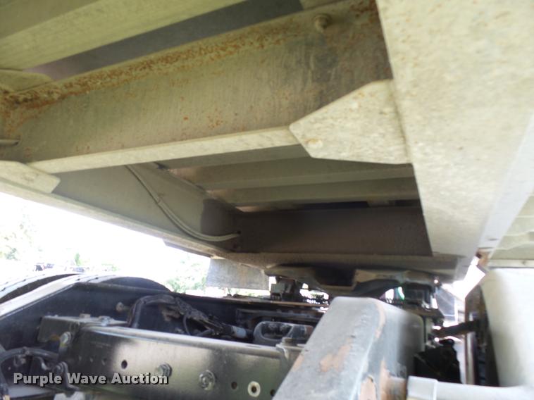image for item K1842 2007 MAC end dump trailer