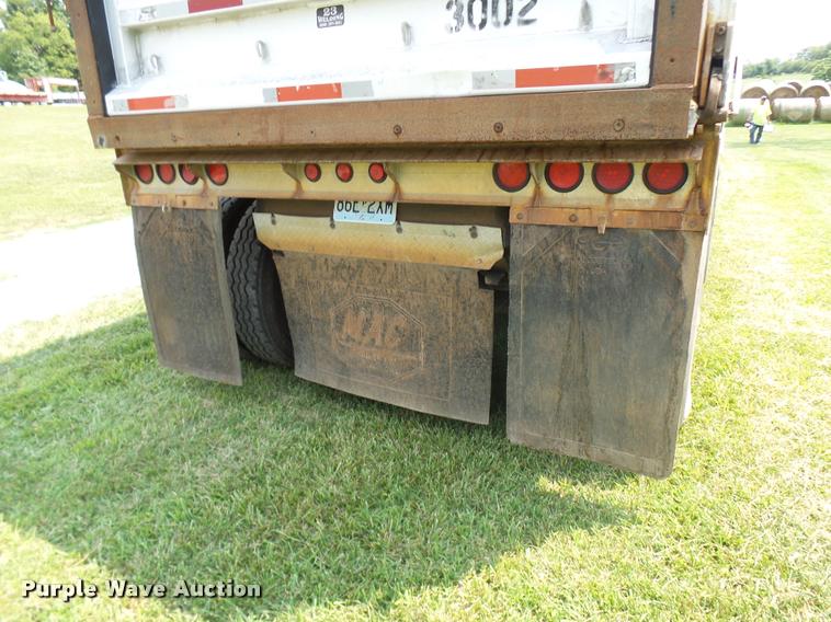 image for item K1842 2007 MAC end dump trailer