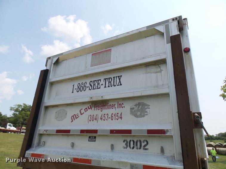 image for item K1842 2007 MAC end dump trailer