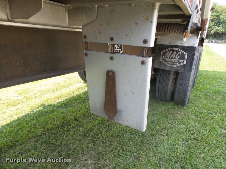 image for item K1842 2007 MAC end dump trailer