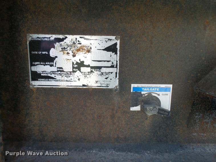 image for item K1842 2007 MAC end dump trailer