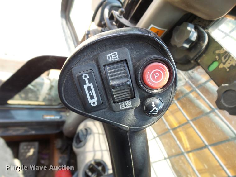 image for item K1851 2011 Case TR320 skid steer