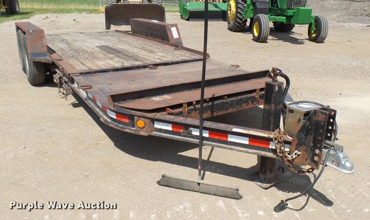 image for item K1872 2002 Towmaster T-12-T tilt deck equipment trailer