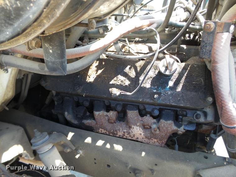 image for item K3265 1986 International 1754 bucket truck