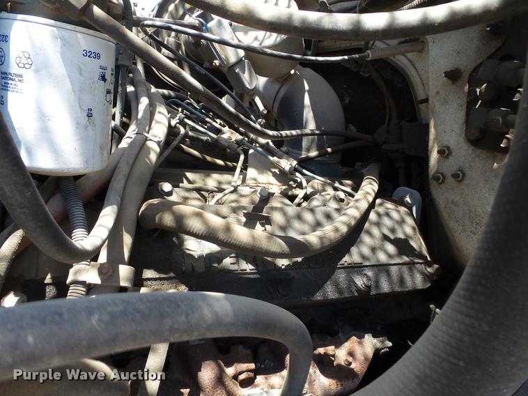 image for item K3265 1986 International 1754 bucket truck