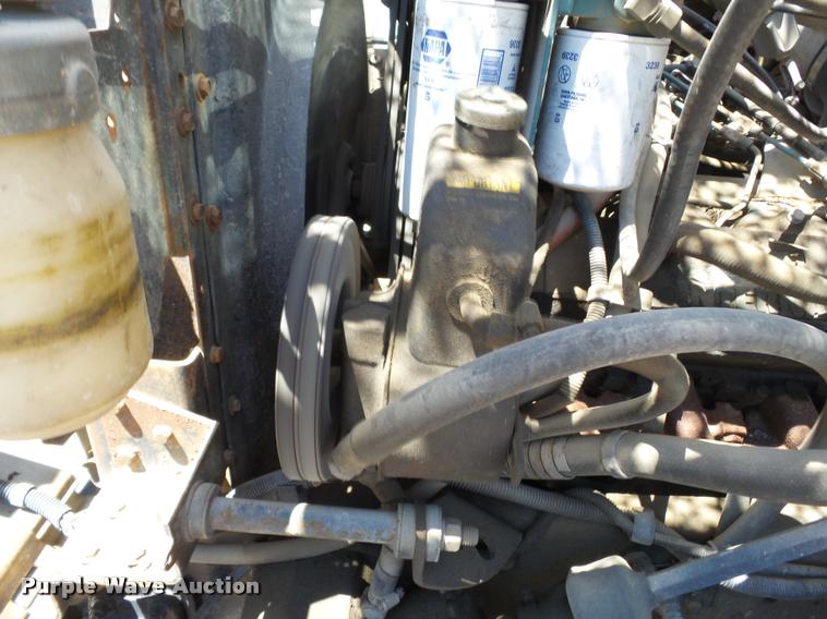 image for item K3265 1986 International 1754 bucket truck