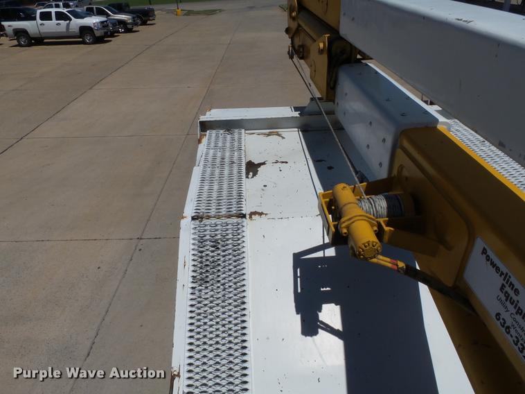 image for item K3265 1986 International 1754 bucket truck