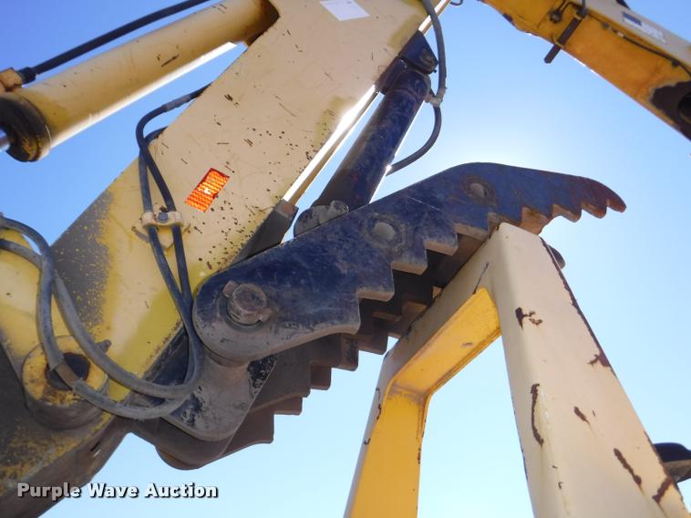 image for item K5873 Badger 1085C Cruiz-Air rubber tire excavator