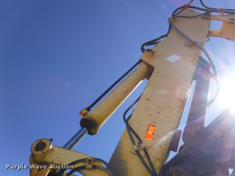 image for item K5873 Badger 1085C Cruiz-Air rubber tire excavator