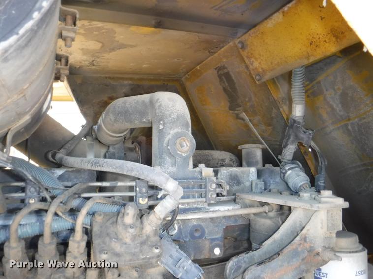 image for item K5873 Badger 1085C Cruiz-Air rubber tire excavator