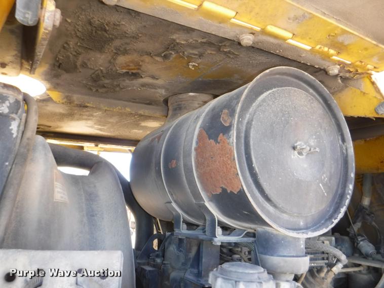 image for item K5873 Badger 1085C Cruiz-Air rubber tire excavator