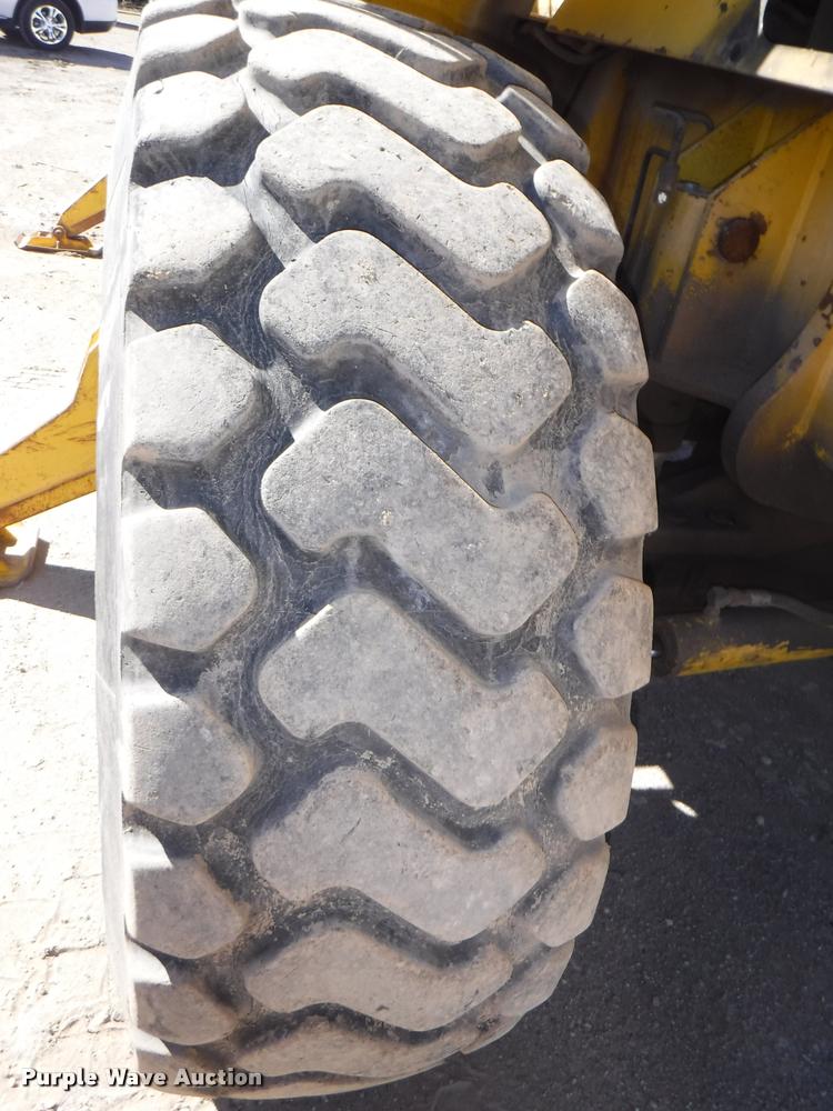 image for item K5873 Badger 1085C Cruiz-Air rubber tire excavator