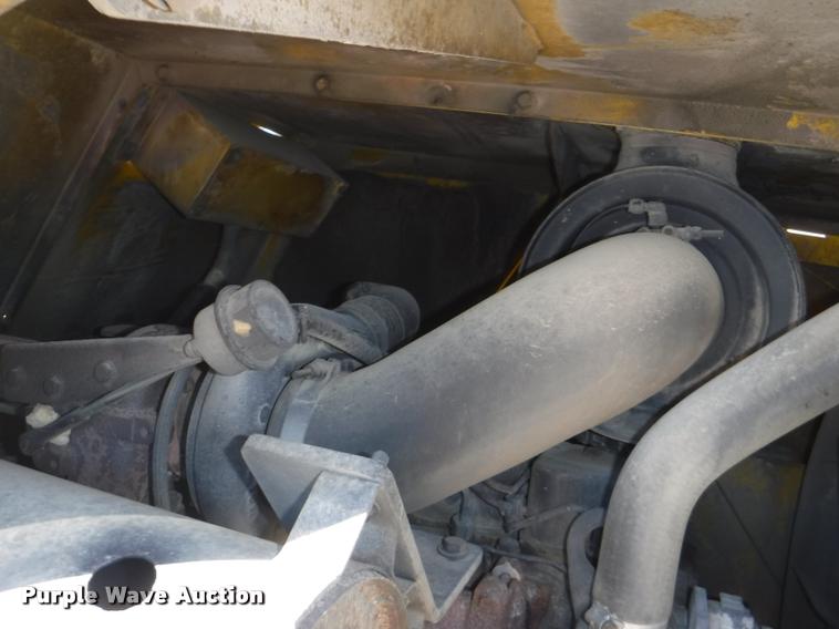 image for item K5873 Badger 1085C Cruiz-Air rubber tire excavator