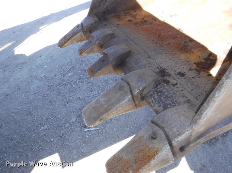 image for item K5873 Badger 1085C Cruiz-Air rubber tire excavator