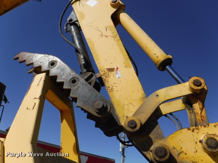 image for item K5873 Badger 1085C Cruiz-Air rubber tire excavator