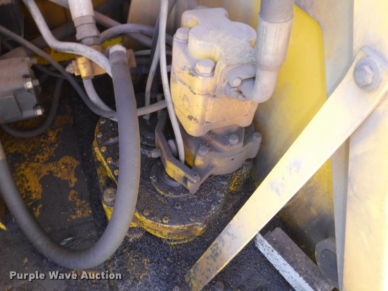 image for item K5873 Badger 1085C Cruiz-Air rubber tire excavator