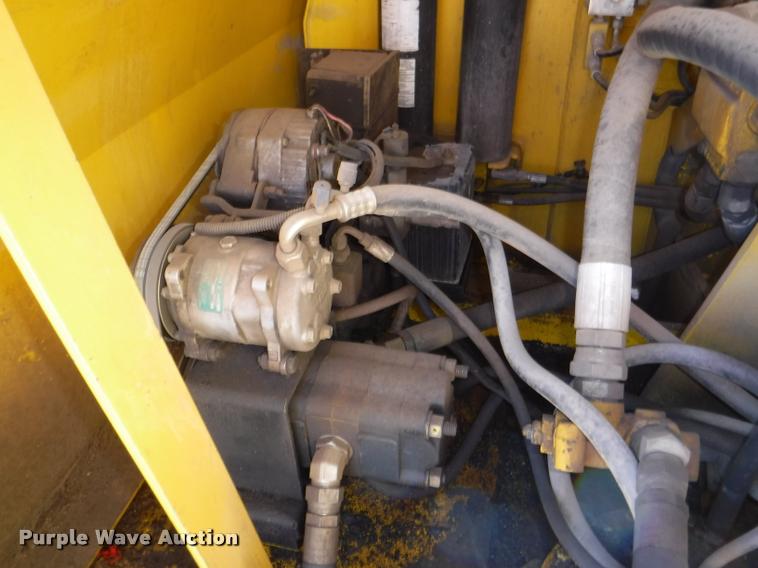 image for item K5873 Badger 1085C Cruiz-Air rubber tire excavator