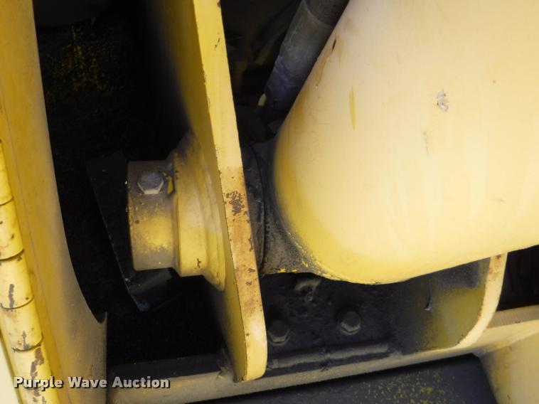 image for item K5873 Badger 1085C Cruiz-Air rubber tire excavator