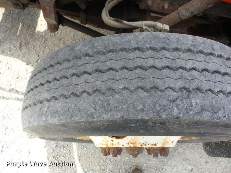 image for item K6453 1999 International 4900 dump truck