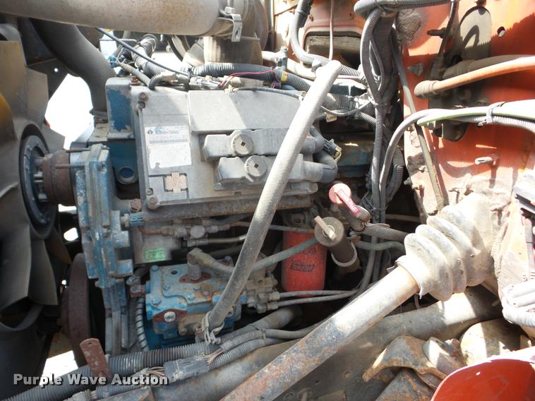 image for item K6453 1999 International 4900 dump truck