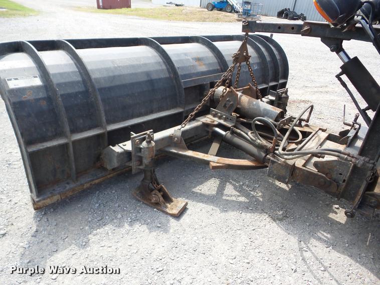 image for item K6453 1999 International 4900 dump truck