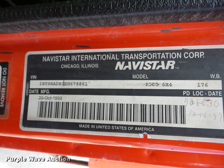 image for item K6453 1999 International 4900 dump truck