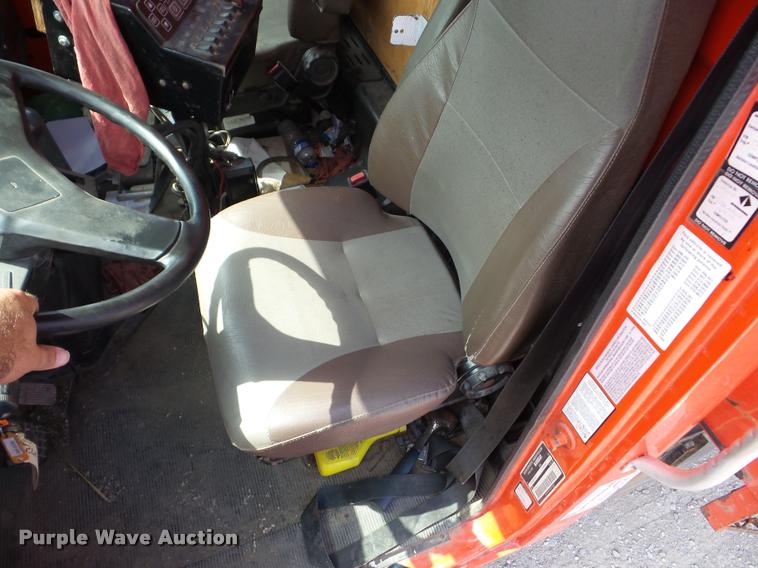 image for item K6453 1999 International 4900 dump truck