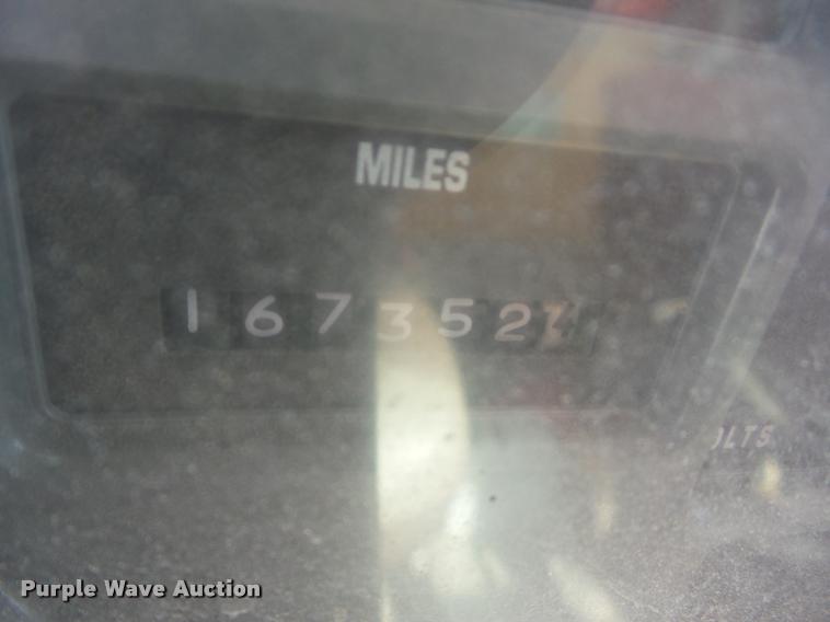 image for item K6453 1999 International 4900 dump truck