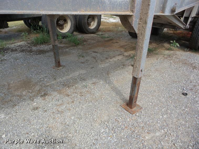 image for item K6454 2006 LTS HRD-27QF end dump trailer