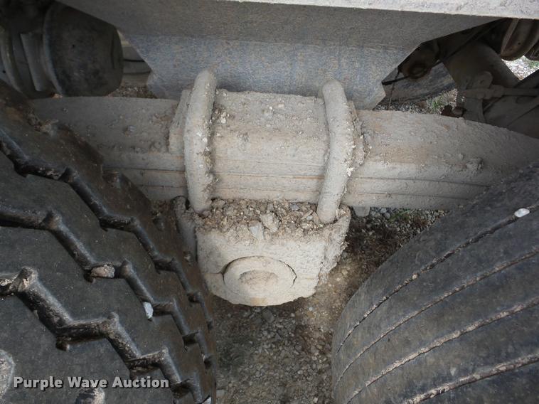 image for item K6454 2006 LTS HRD-27QF end dump trailer