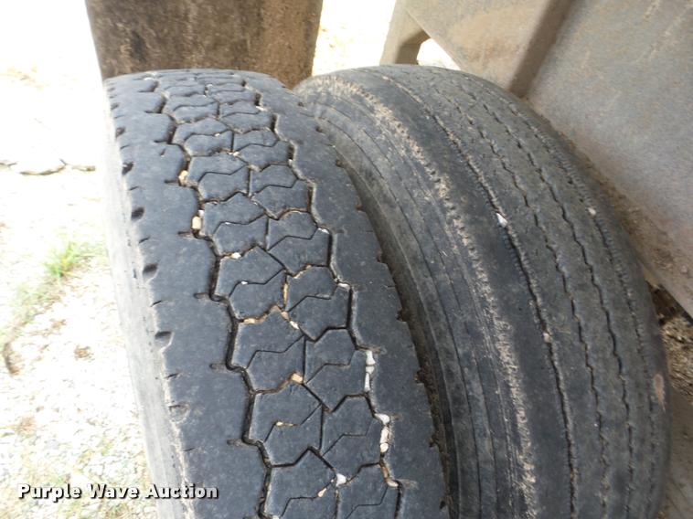 image for item K6454 2006 LTS HRD-27QF end dump trailer