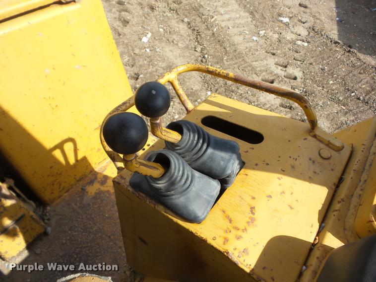 image for item K6459 1984 Caterpillar 963 track loader