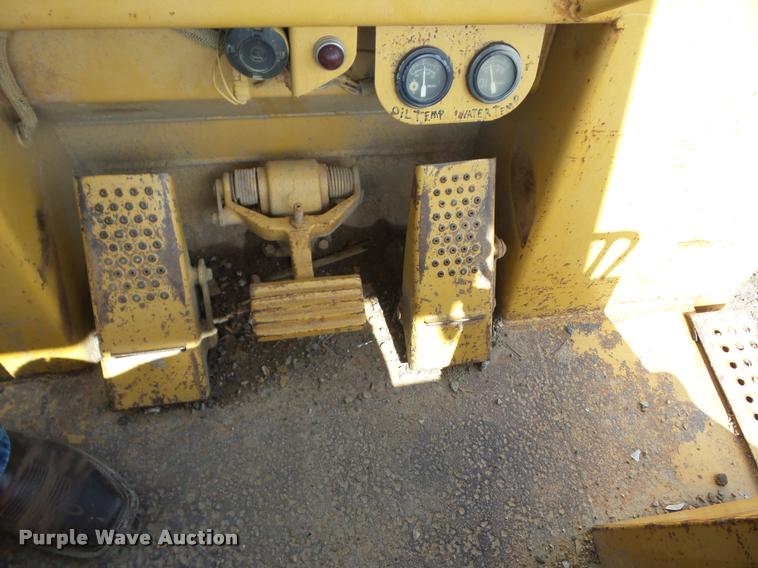 image for item K6459 1984 Caterpillar 963 track loader