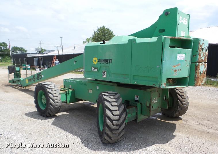 image for item K6460 1996 Genie S85 boom lift