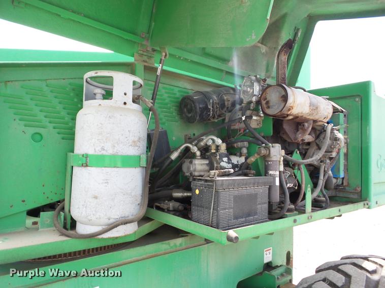 image for item K6460 1996 Genie S85 boom lift