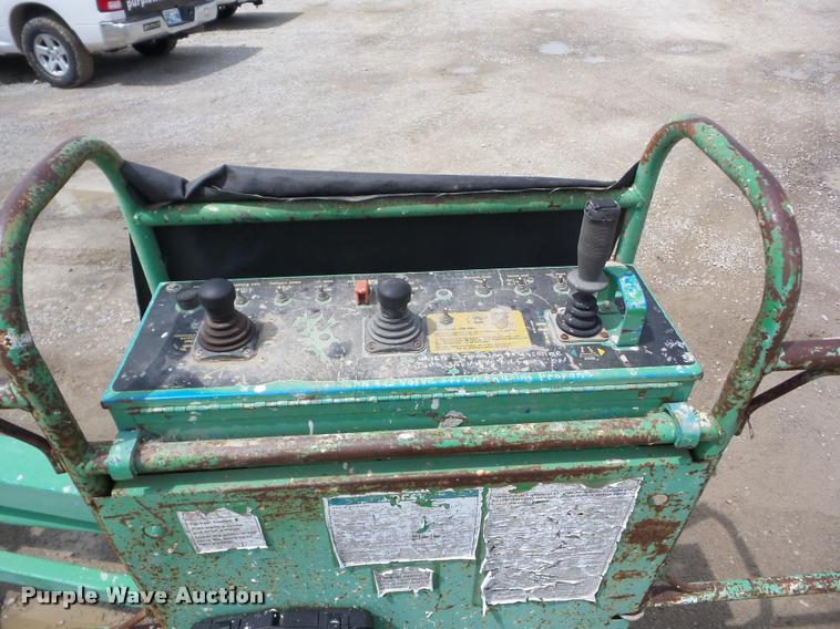 image for item K6460 1996 Genie S85 boom lift