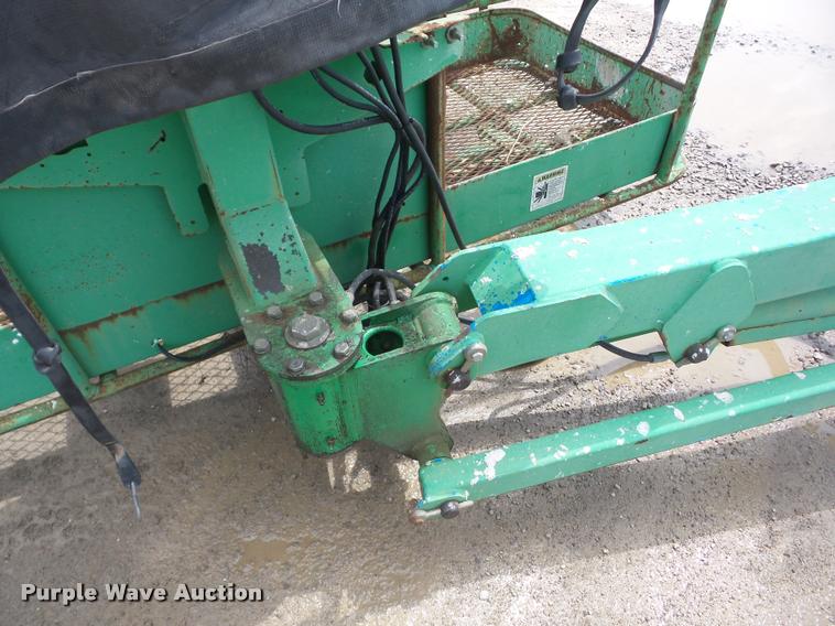 image for item K6460 1996 Genie S85 boom lift