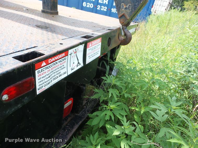 image for item K6462 1993 Ford FT900 crane truck