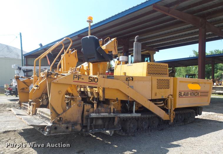 image for item K7528 1995 Blaw-Knox PF-510 paver