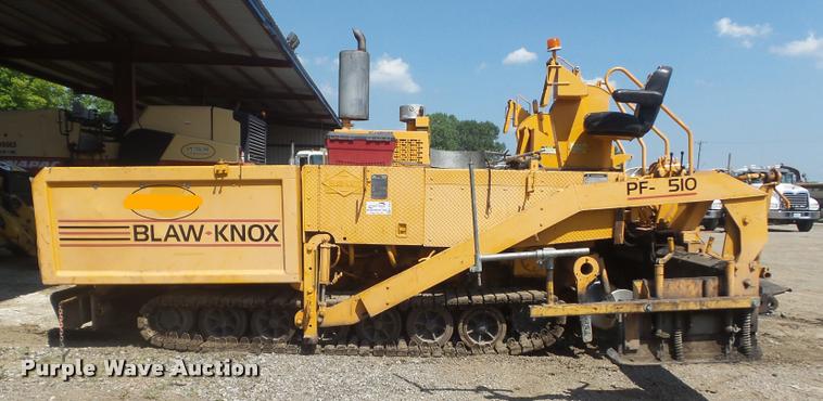 image for item K7528 1995 Blaw-Knox PF-510 paver