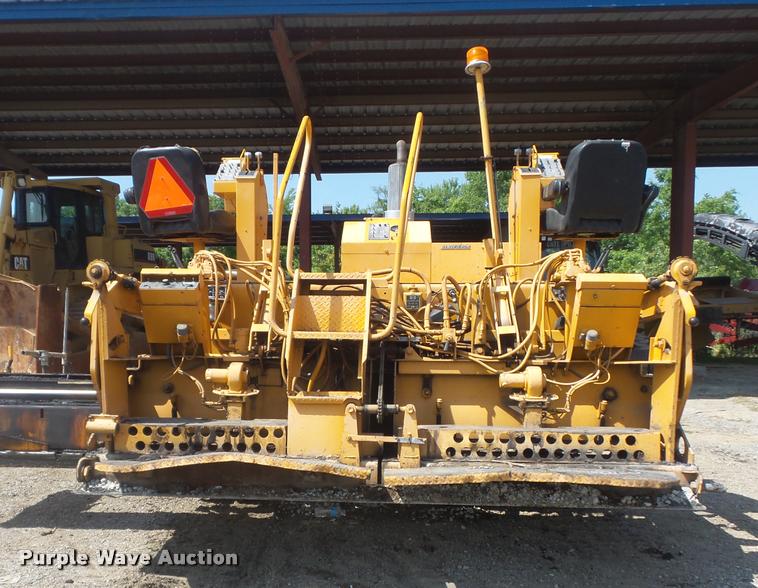 image for item K7528 1995 Blaw-Knox PF-510 paver