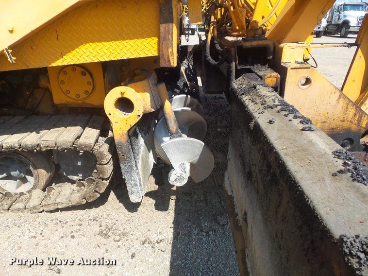 image for item K7528 1995 Blaw-Knox PF-510 paver