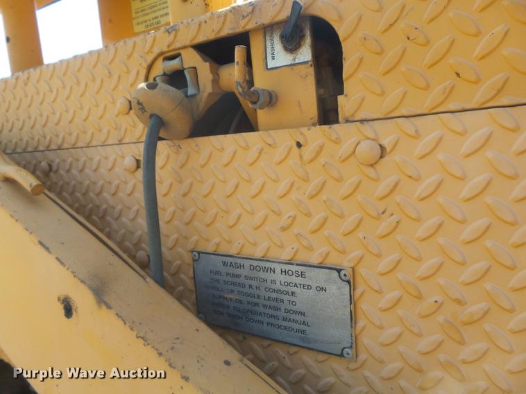 image for item K7528 1995 Blaw-Knox PF-510 paver