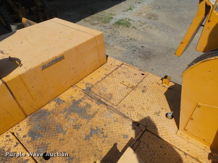 image for item K7528 1995 Blaw-Knox PF-510 paver